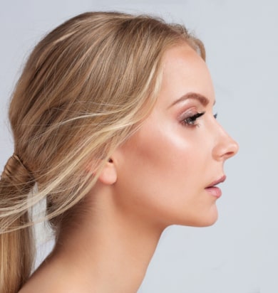 Dr. Rubinstein rhinoplasty results are characterized by smooth contours, balanced proportions, and preserved individuality.